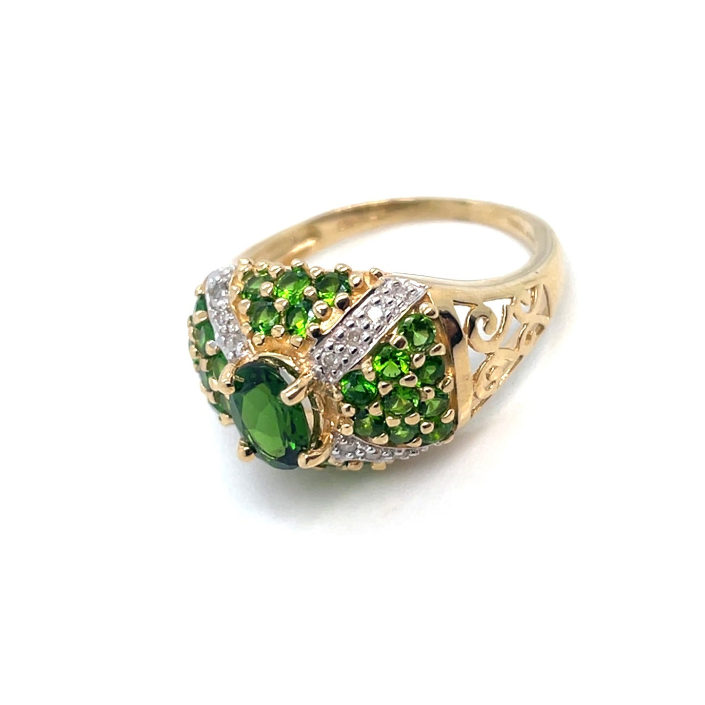 14k Yellow Gold Peridot and Diamonds Ring