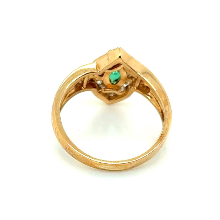 14k Yellow Gold Emerald and Diamonds Ring